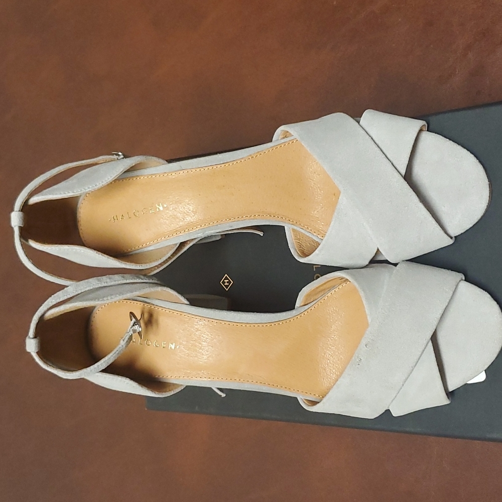 Halogen Light Gray Suede Heels NWT